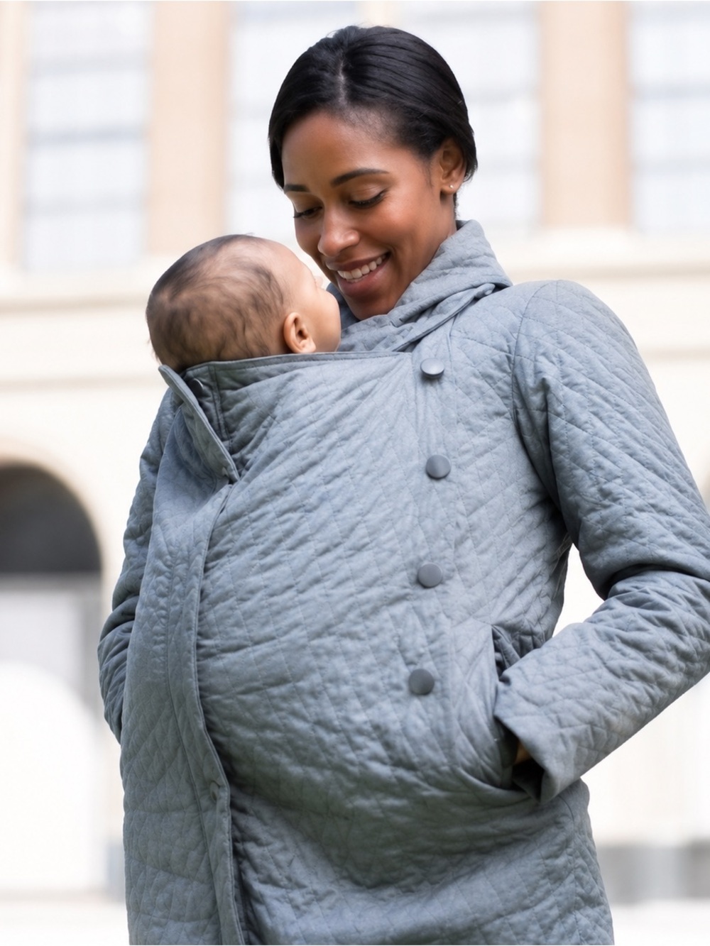 • Ergobaby • Quilted Babywearing Coat Jacket in Light Gray Womens